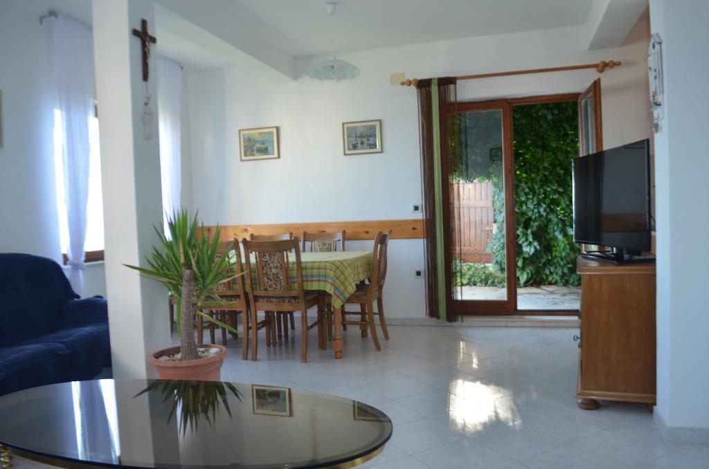 Holiday Villa In Omiš Exteriör bild